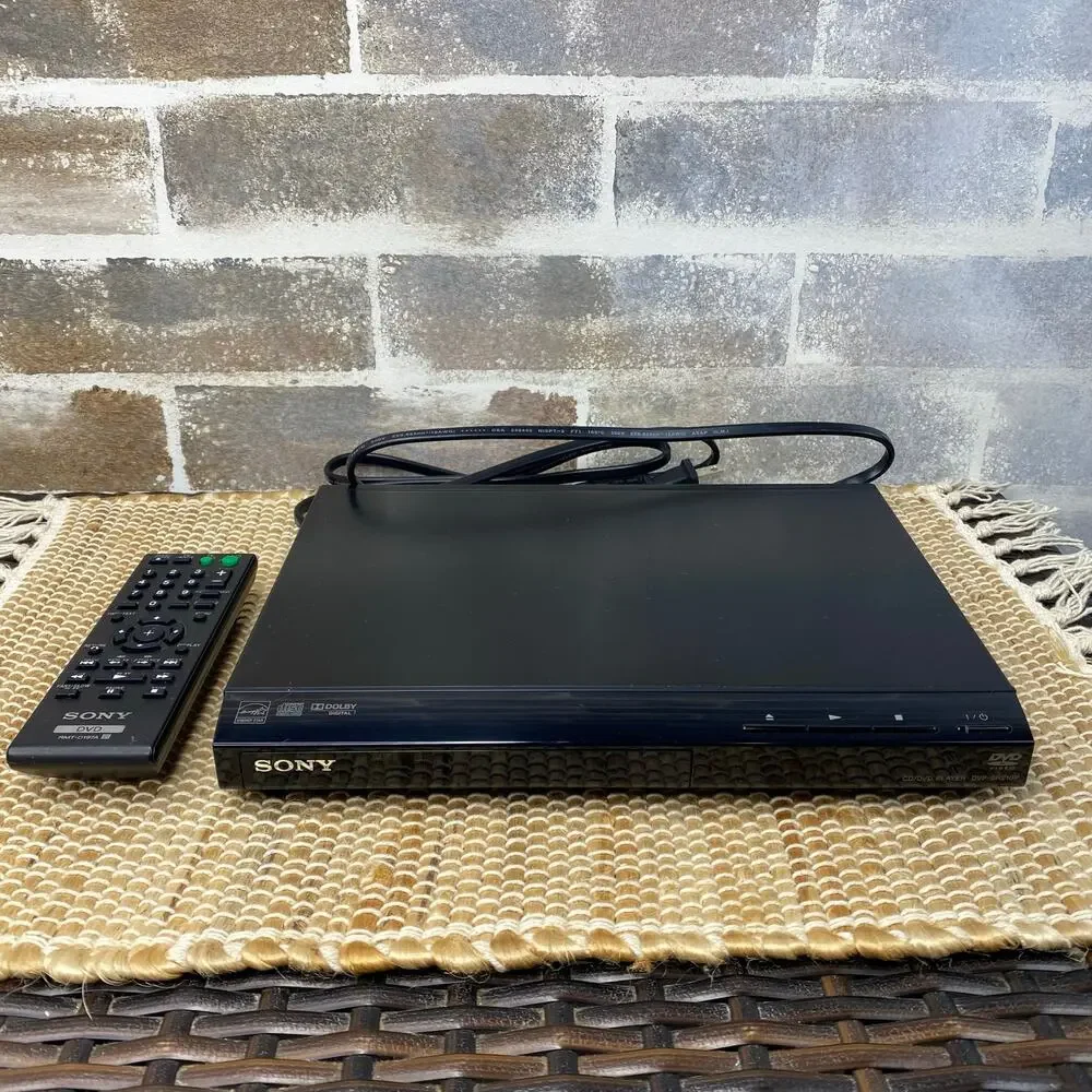 SONY DVD Player DVP-SR210P with Remote RMT-D197A Compact comes in Box